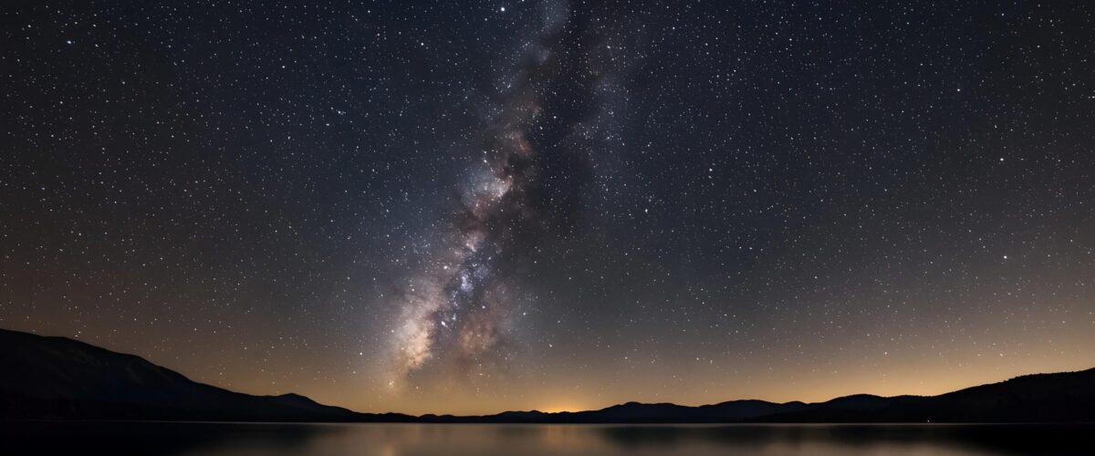 milky-way-galaxy-calm-lake-night.jpg